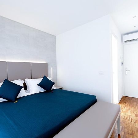 Hotel Simi Lan Lignano Sabbiadoro Ngoại thất bức ảnh