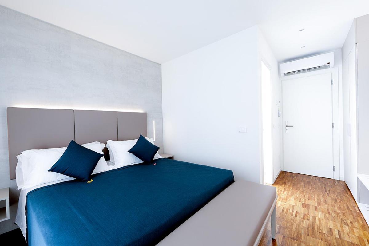 Hotel Simi Lan Lignano Sabbiadoro Ngoại thất bức ảnh