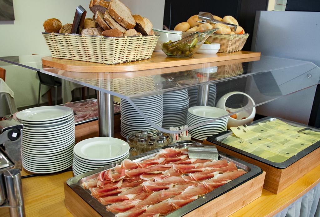 Hotel Simi Lan Lignano Sabbiadoro Ngoại thất bức ảnh