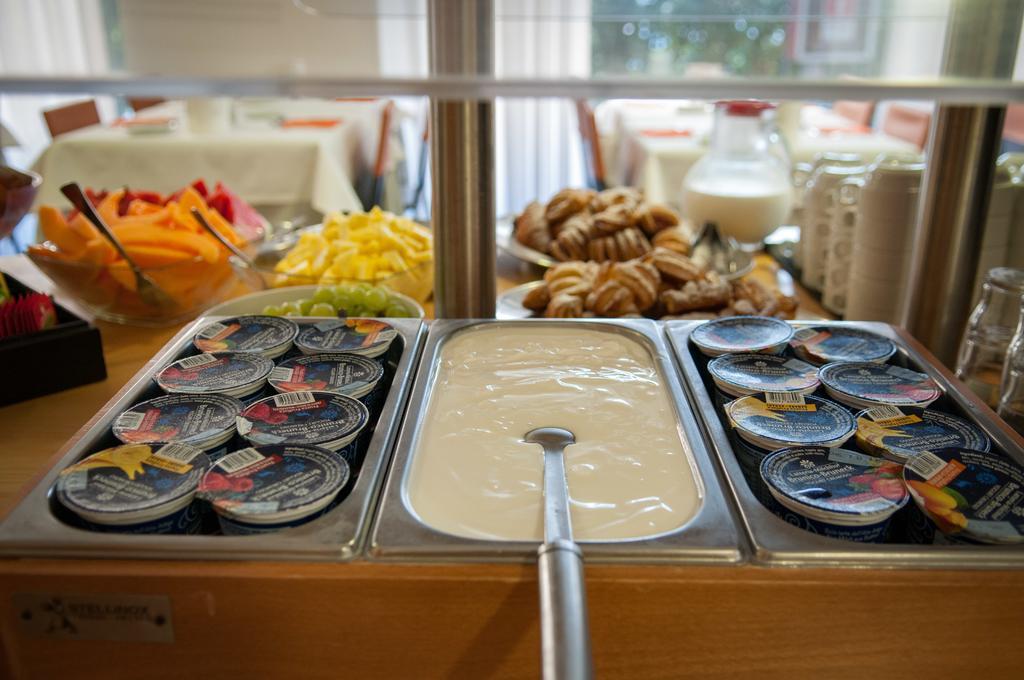 Hotel Simi Lan Lignano Sabbiadoro Ngoại thất bức ảnh