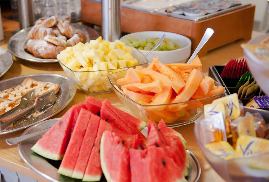 Hotel Simi Lan Lignano Sabbiadoro Ngoại thất bức ảnh