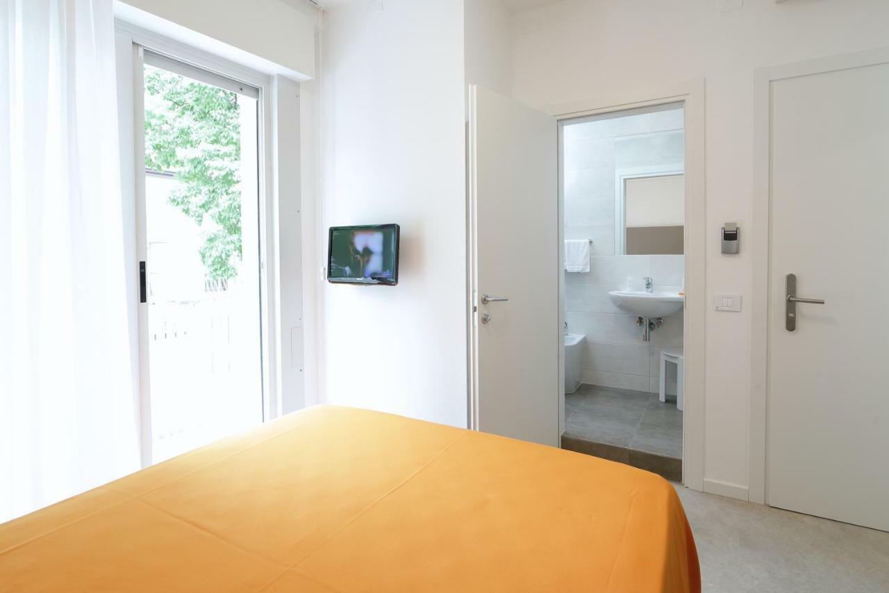 Hotel Simi Lan Lignano Sabbiadoro Ngoại thất bức ảnh